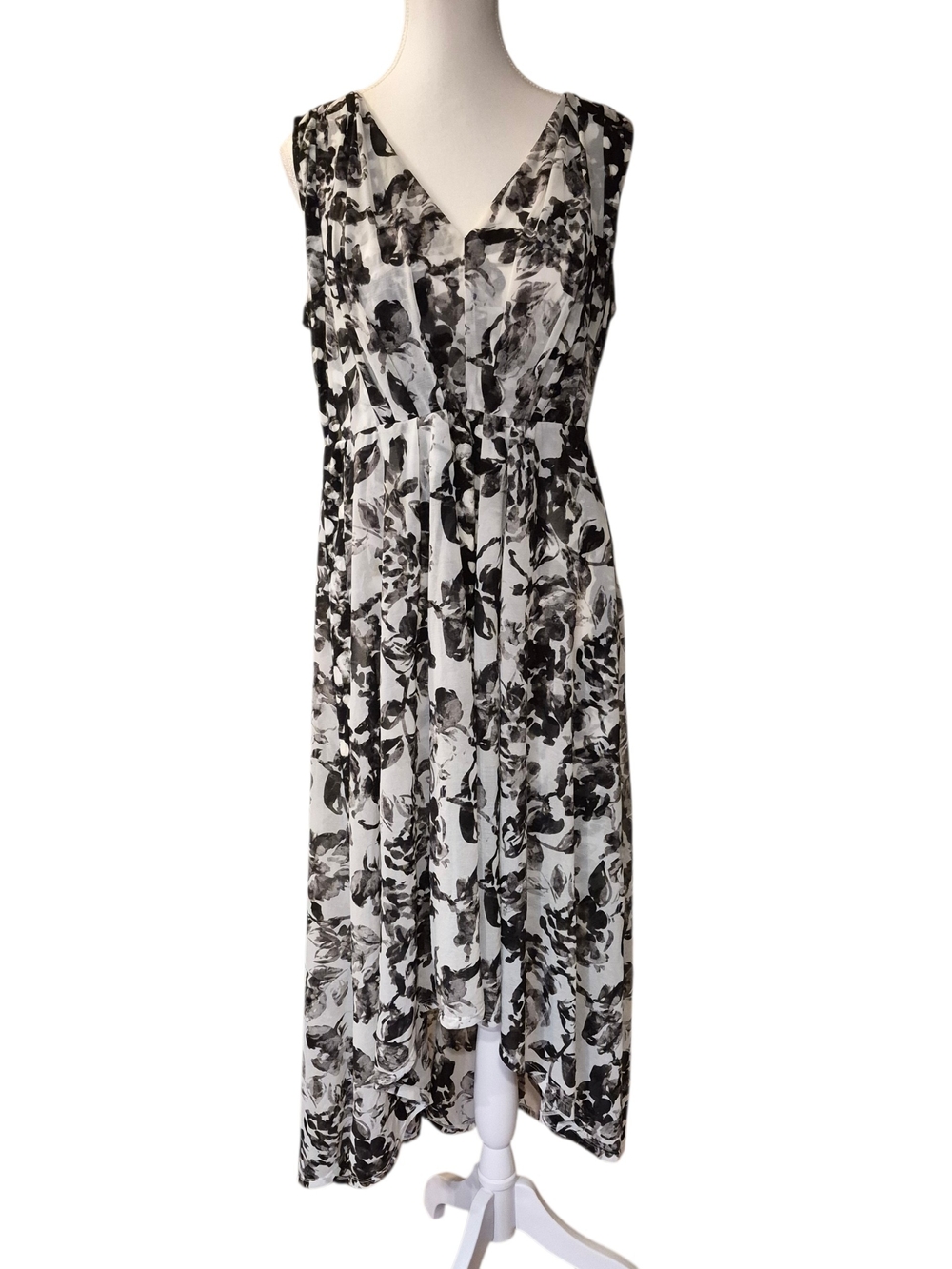 Floral V-Neck High-Low Dress in Black & White